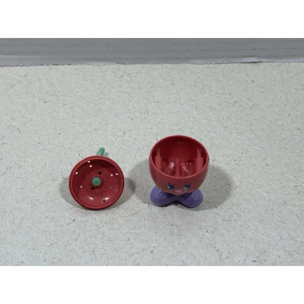 Vtg 1988 Cherry Merry Muffin Cherry Sweet Sugar Shaker Doll Friend Accessory